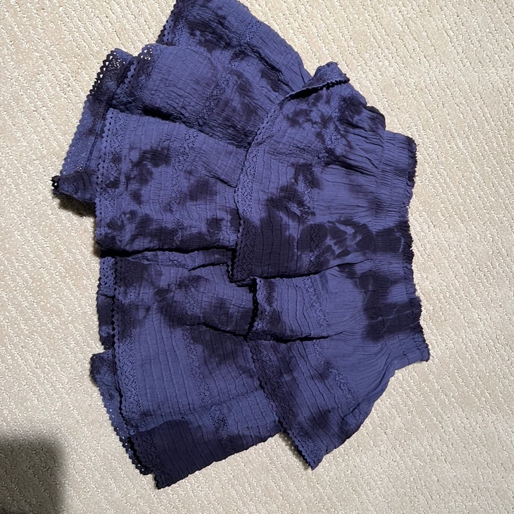 Aerie dark blue and black ruffled skirt